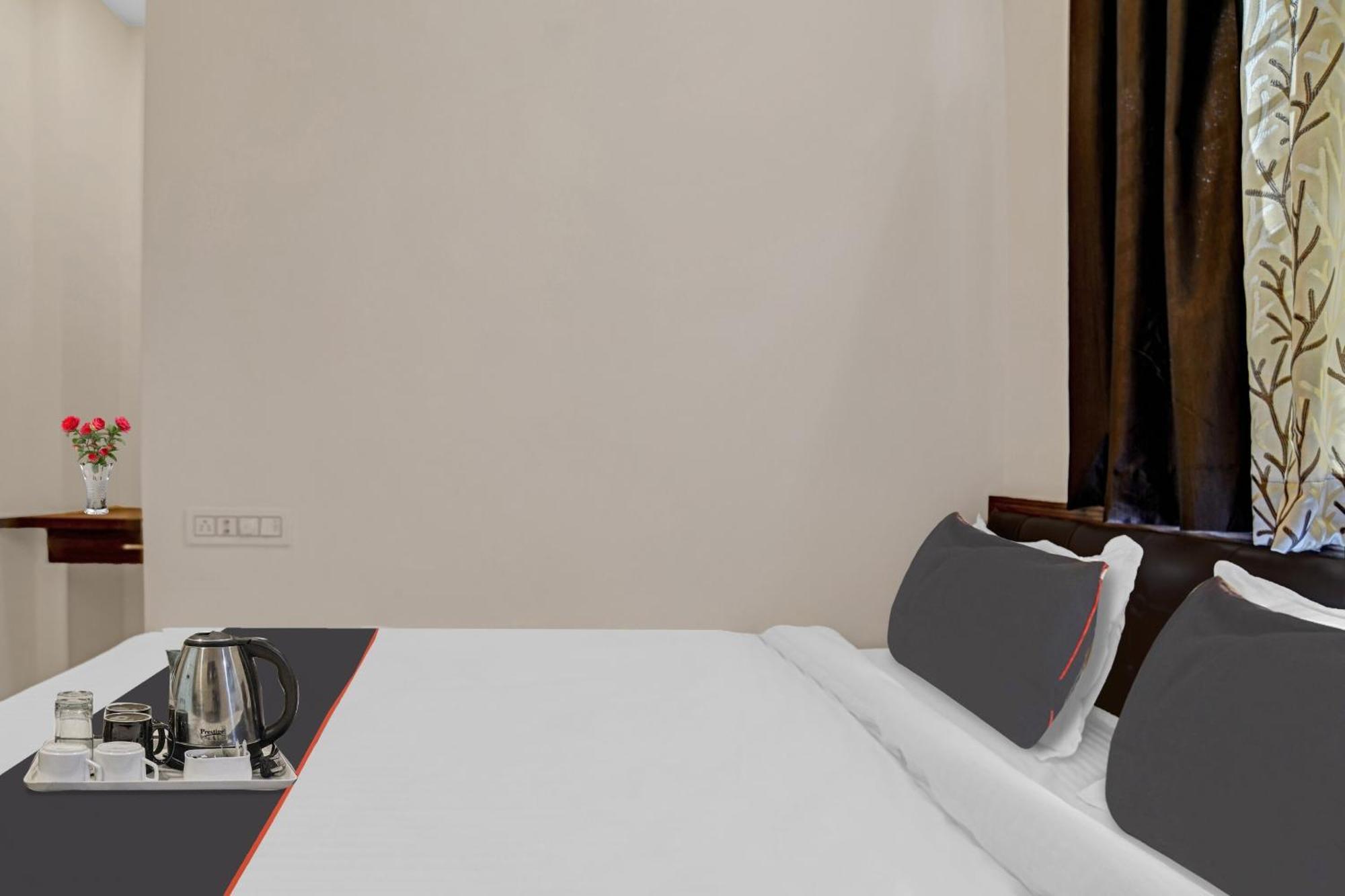 Collection O Riddhi Siddhi Indore Exterior foto
