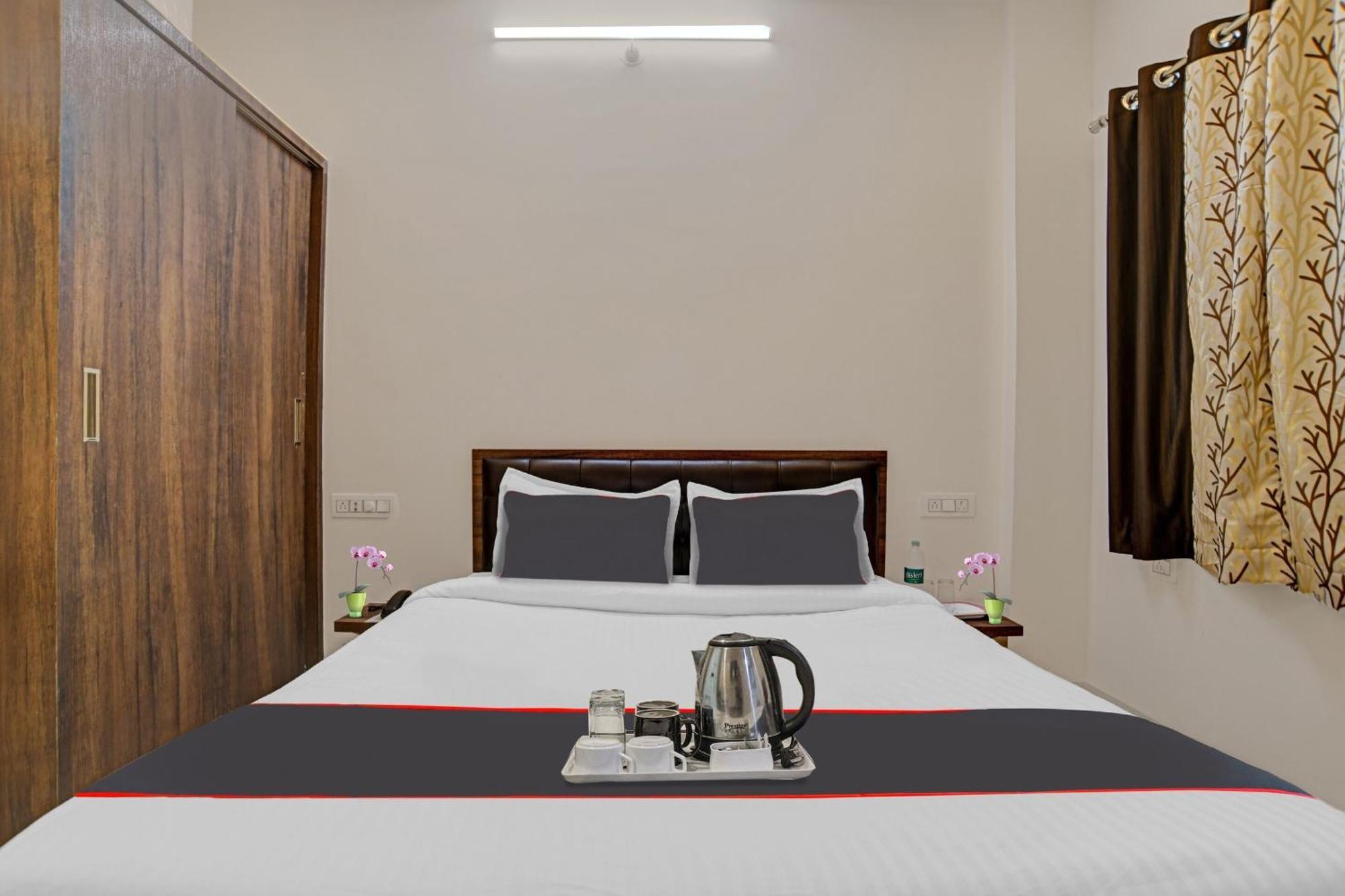 Collection O Riddhi Siddhi Indore Exterior foto