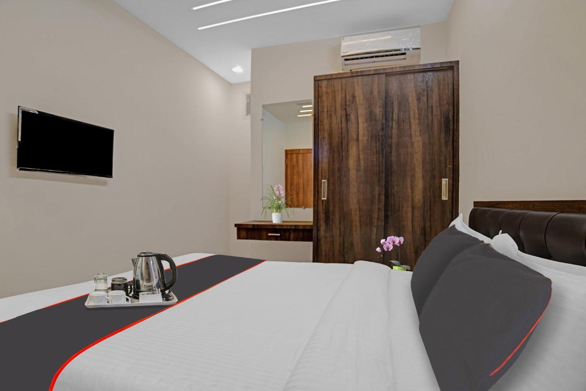 Collection O Riddhi Siddhi Indore Exterior foto