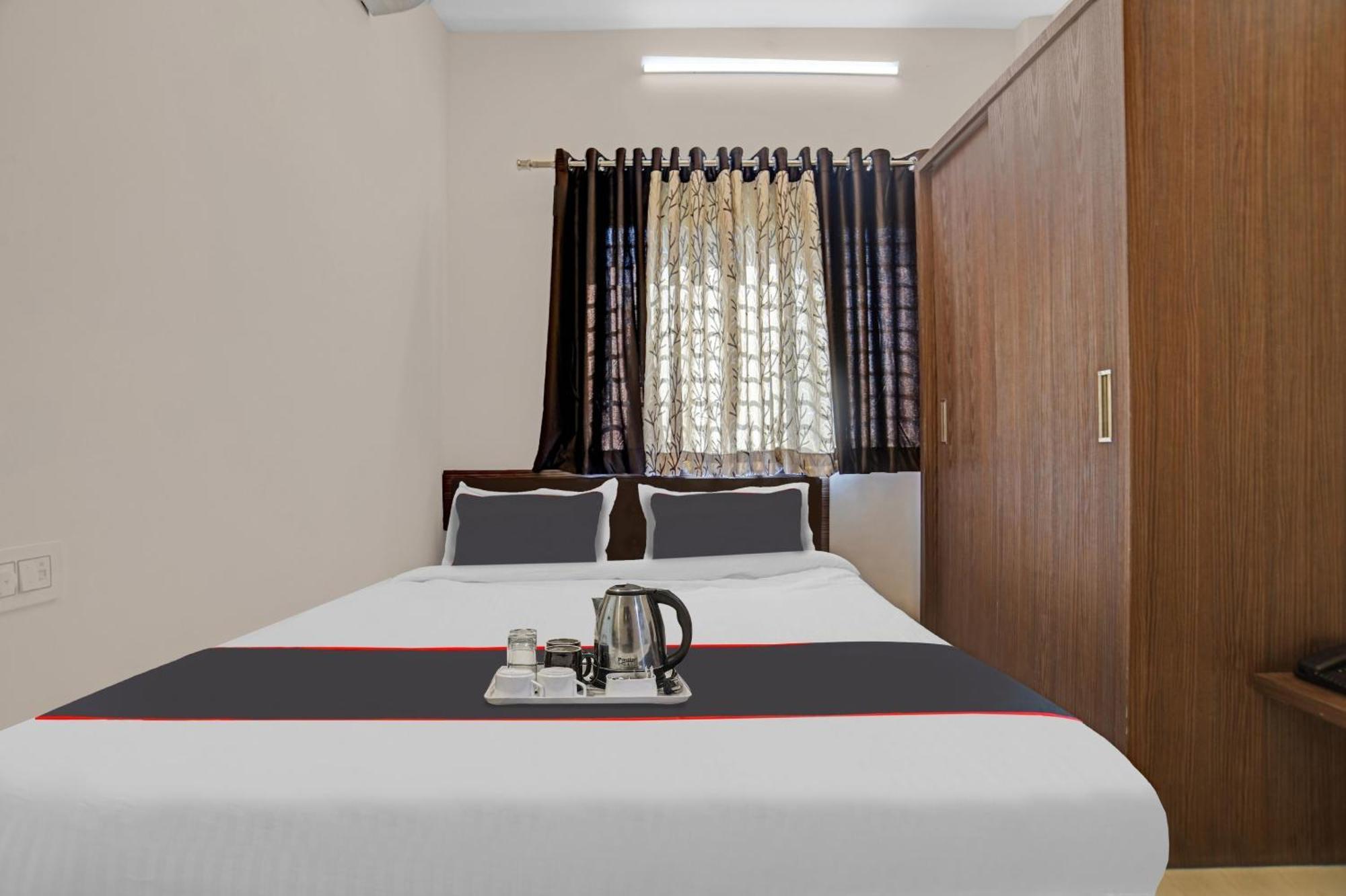 Collection O Riddhi Siddhi Indore Exterior foto