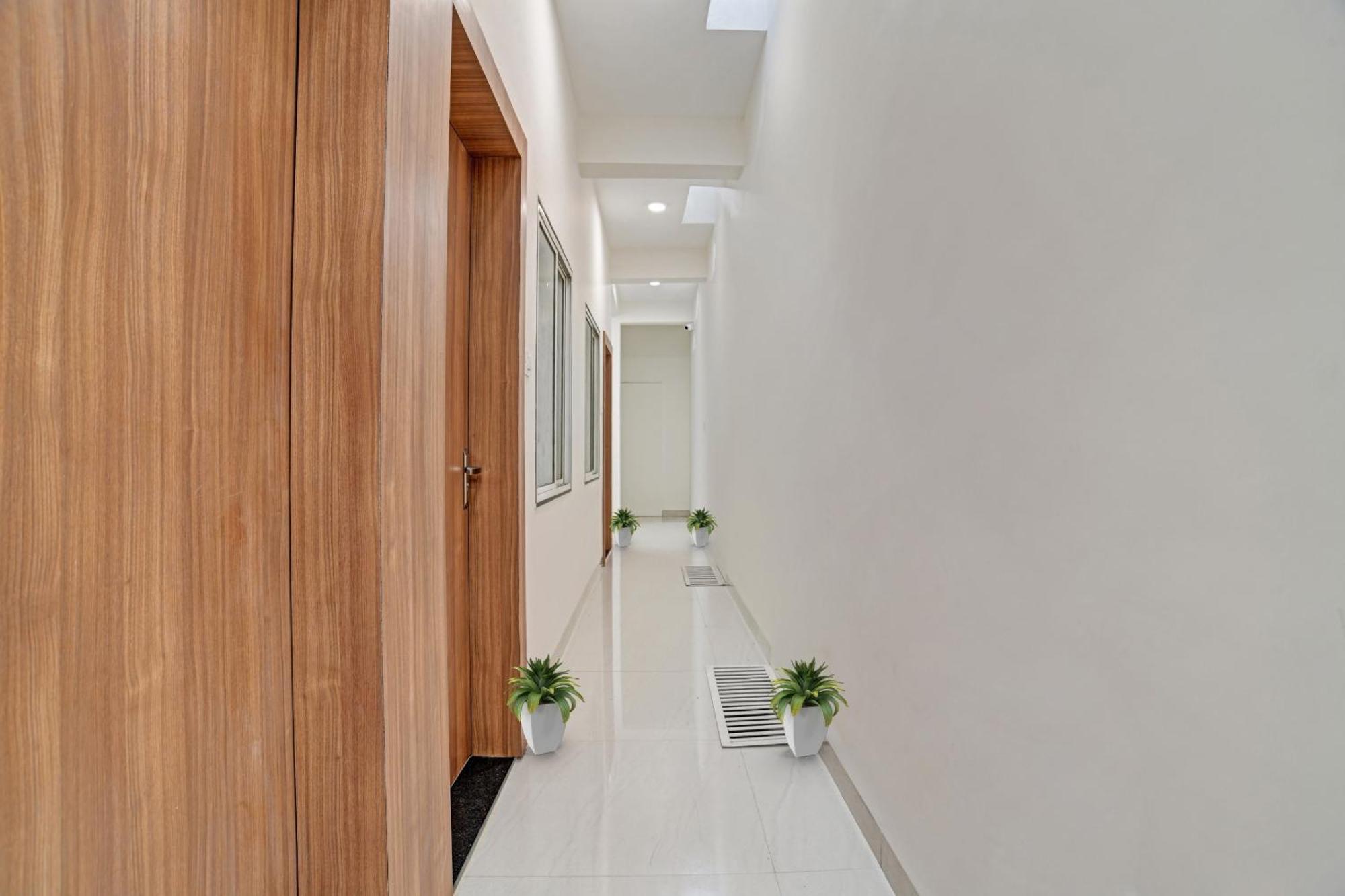 Collection O Riddhi Siddhi Indore Exterior foto